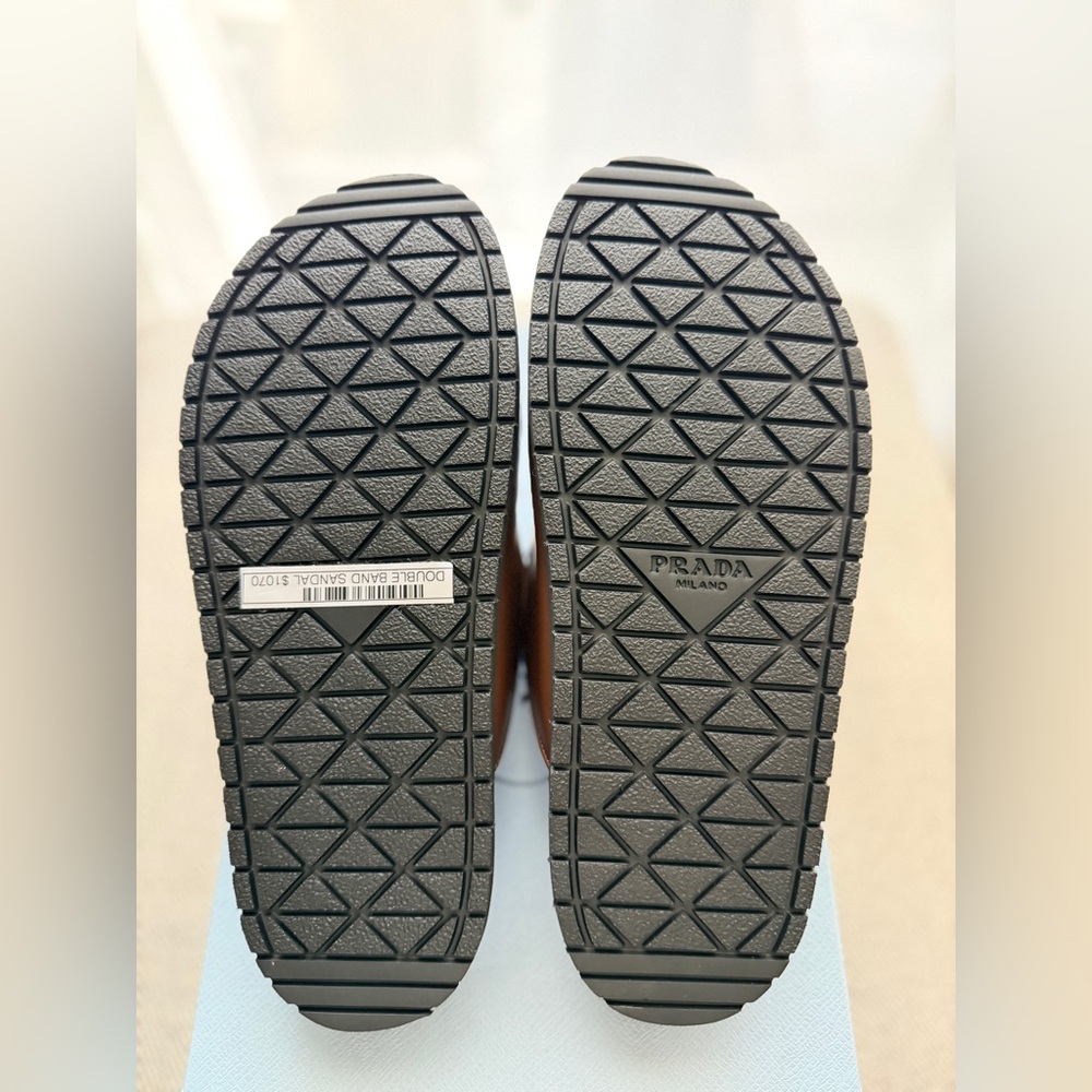 ✨ NIB Prada Calf Leather Logo Sandals – Iconic Luxury Slides ✨ - Picture 3 of 8